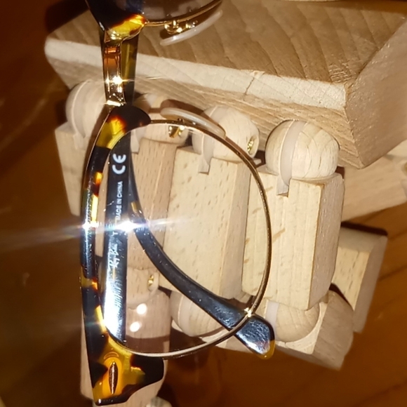 Ray ban classic glasses with tortoise rim - Picture 3 of 7